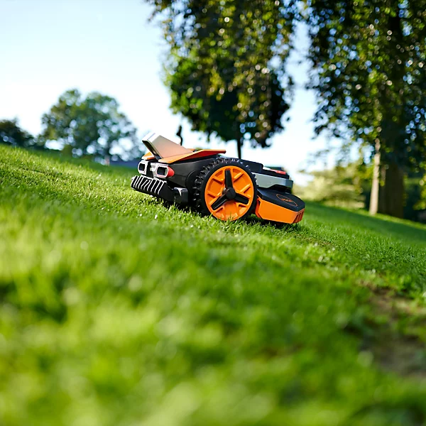 WORX Landroid Vision S250 WR202E robotniiduk kuni 250 m² – piirdekaablita AI mururobot - Image 7