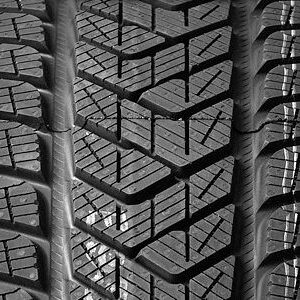 PIRELLI SCORPION WINTER 295/40 R20 Talv