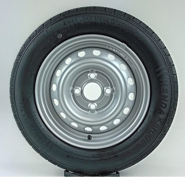 HAAGISE VELJE- JA REHVIKOMPLEKT KENDA KR209 155/70 R13/SRW Plekkvelg 4X13 4X100 ET30/57.1